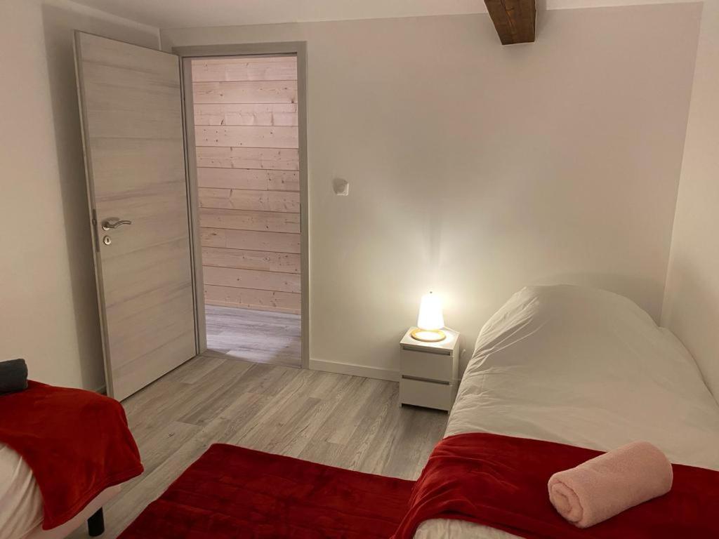 Holiday home Le Grand Charlyse, De 1 A 10 Personnes *